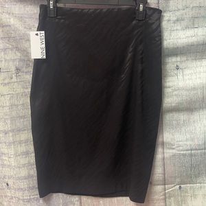 Brand new Woman’s Nine West Pencil Skirt. Size 6.